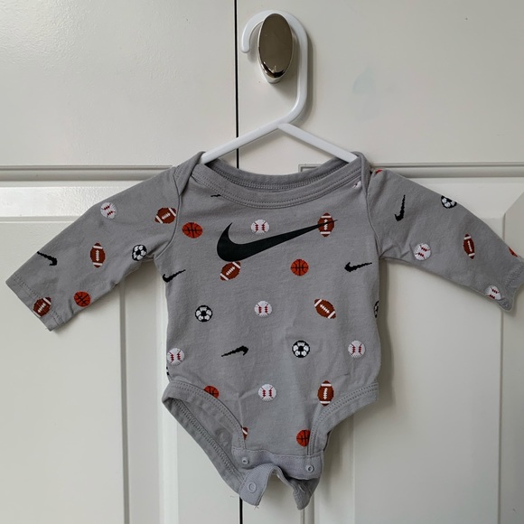 Nike Other - Nike Bodysuit 💛2 for 10💛